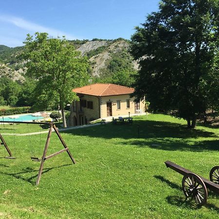 Relais Valguerriera Vendégház Apecchio Kültér fotó