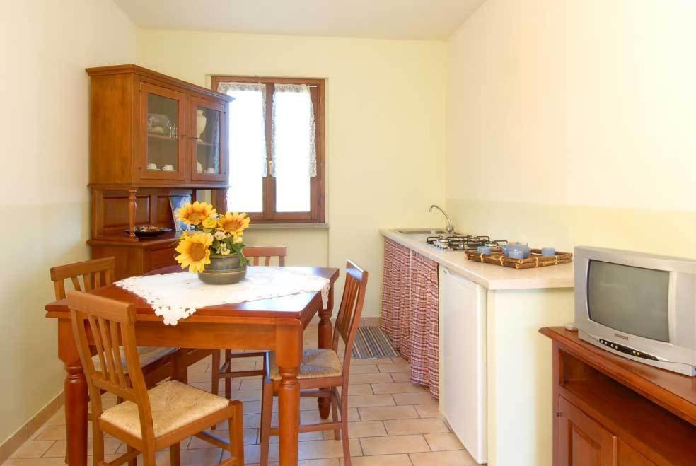 Relais Valguerriera Vendégház Apecchio Kültér fotó