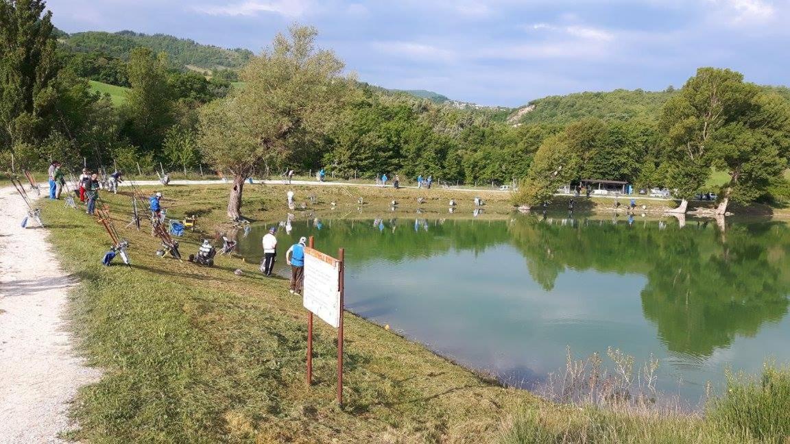 Relais Valguerriera Vendégház Apecchio Kültér fotó