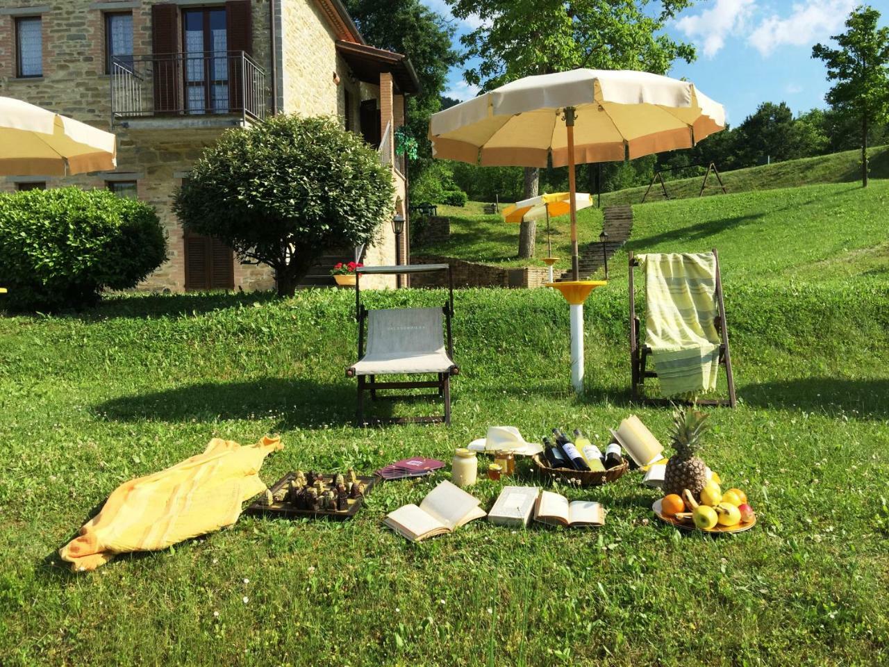 Relais Valguerriera Vendégház Apecchio Kültér fotó