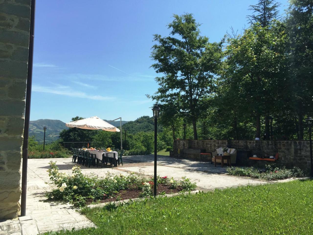 Relais Valguerriera Vendégház Apecchio Kültér fotó