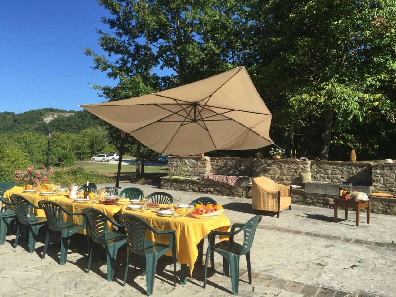 Relais Valguerriera Vendégház Apecchio Kültér fotó