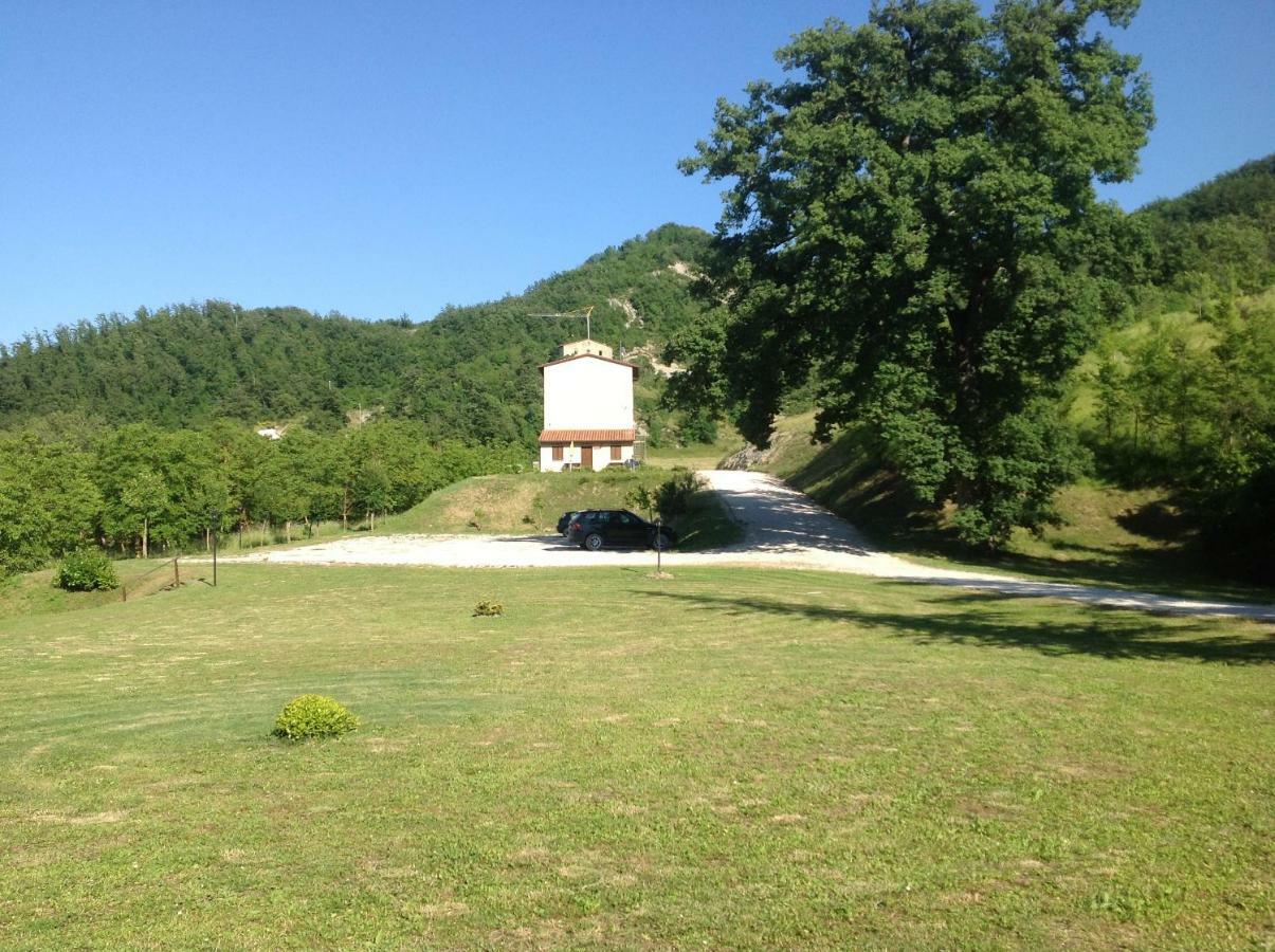 Relais Valguerriera Vendégház Apecchio Kültér fotó